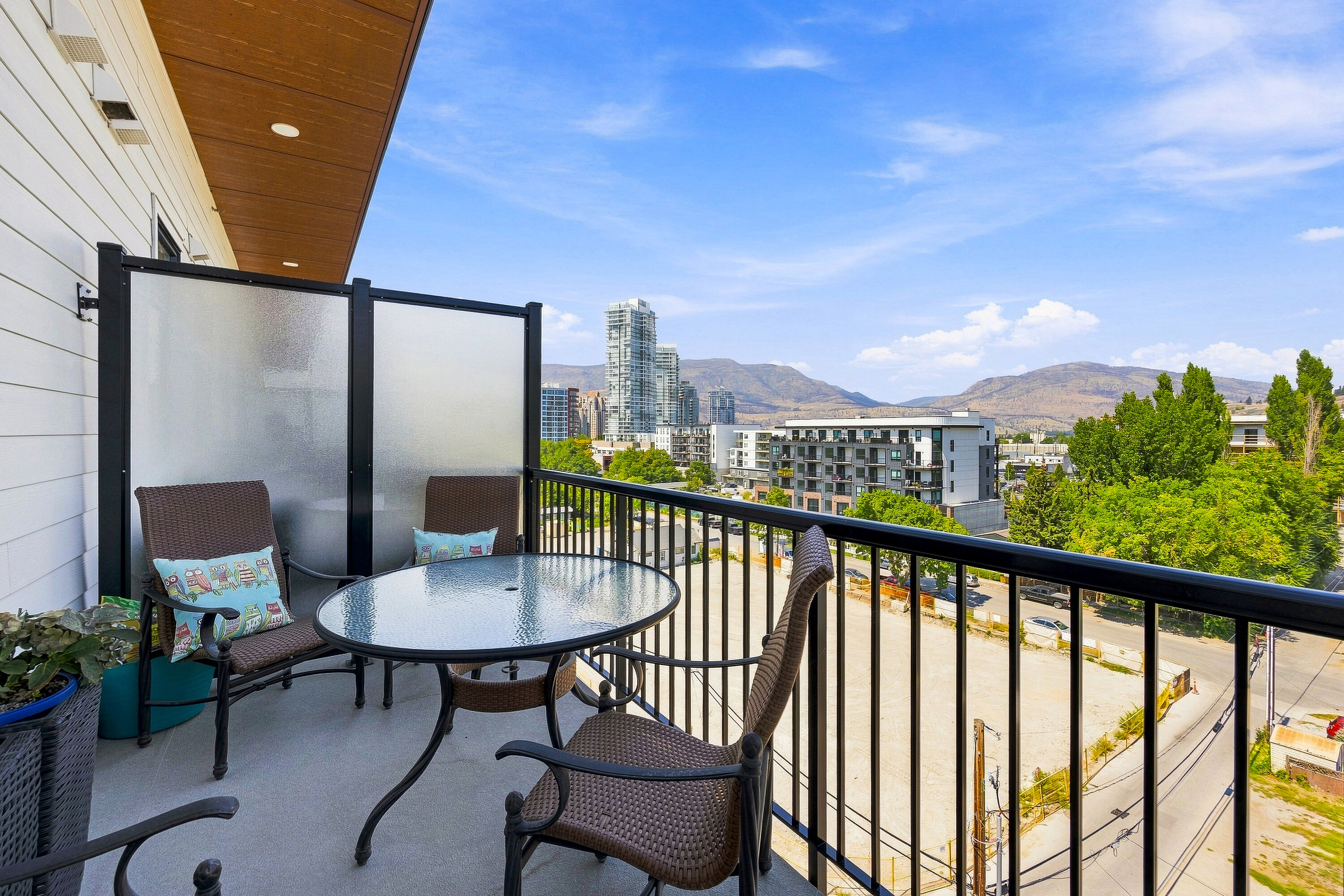  Top Floor Living - 物件實景