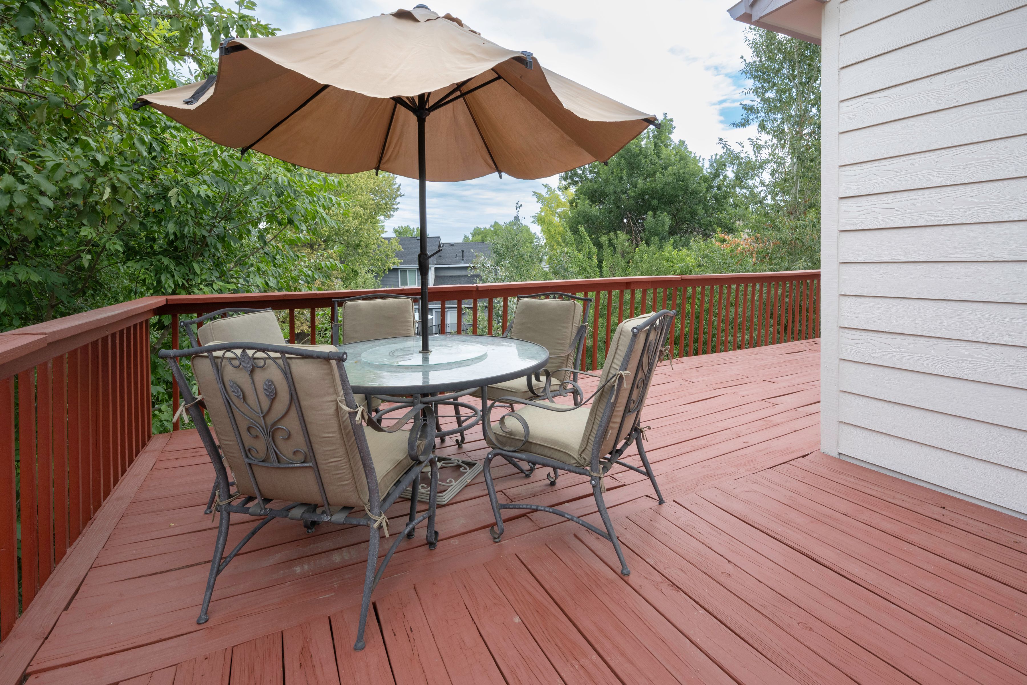  Lovingly Maintained Home in the Highly Sought-After Hunters Glen Community - 物件實景