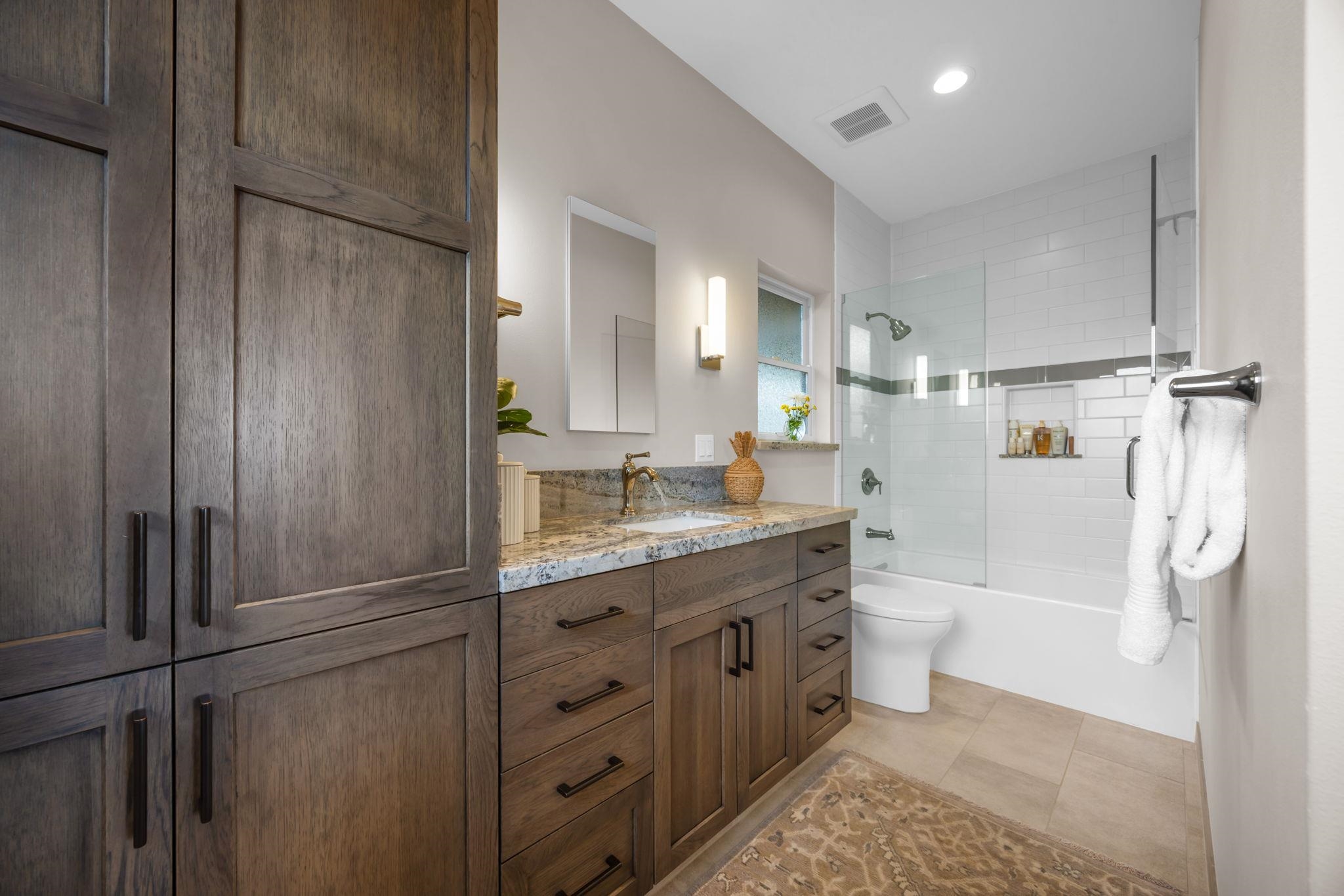 Kula, Hawaii, 96790, United States, 2 Bedrooms Bedrooms, ,2 BathroomsBathrooms,Residential,For Sale,1990288