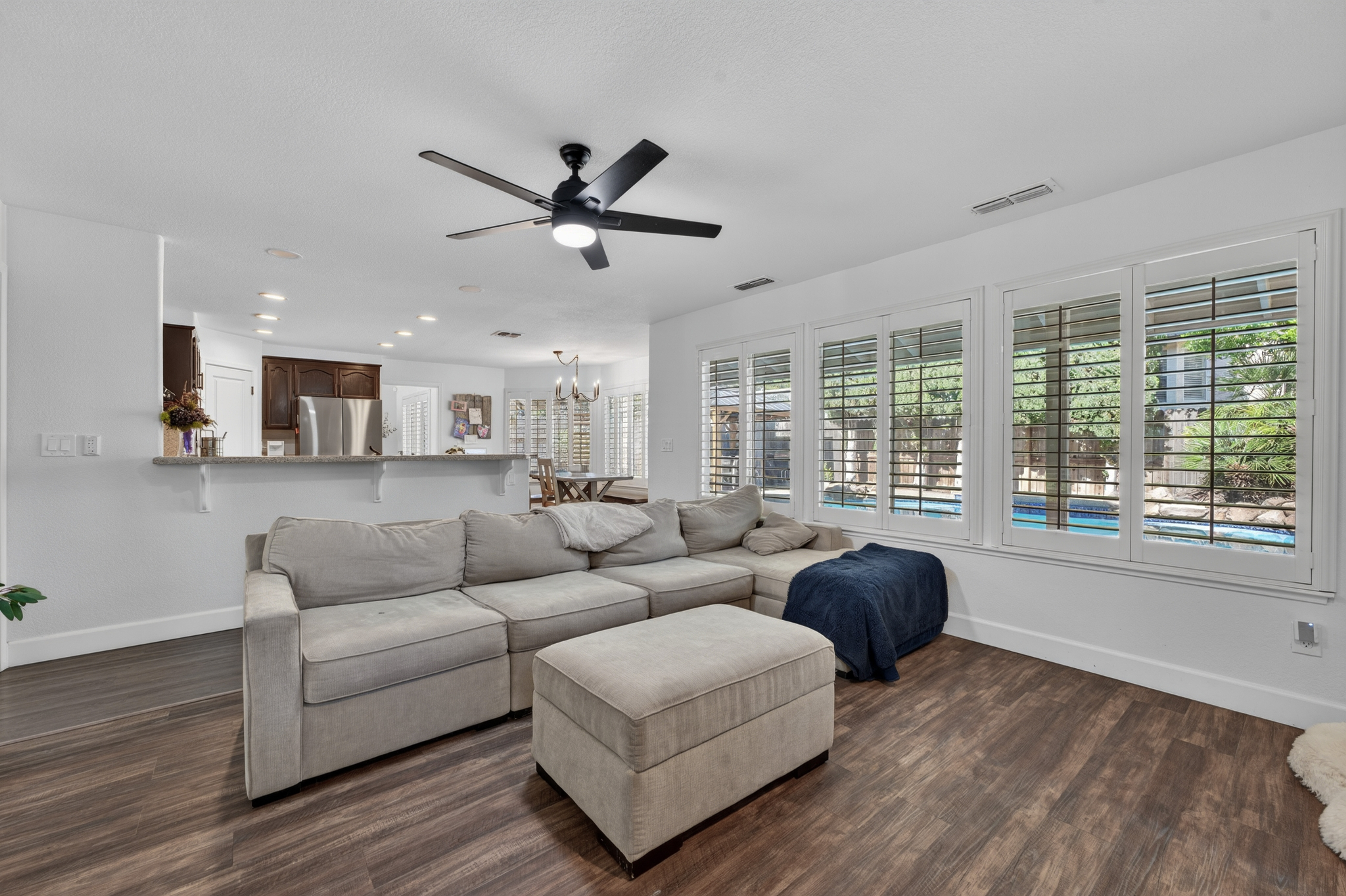  5723 Crown Court, Rocklin, CA 95677 - 物件實景