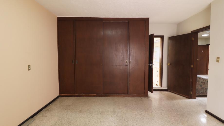 Morelia, Michoacán de Ocampo, 58020, Mexico, 6 Bedrooms Bedrooms, ,3 BathroomsBathrooms,Residential,For Sale,1807113