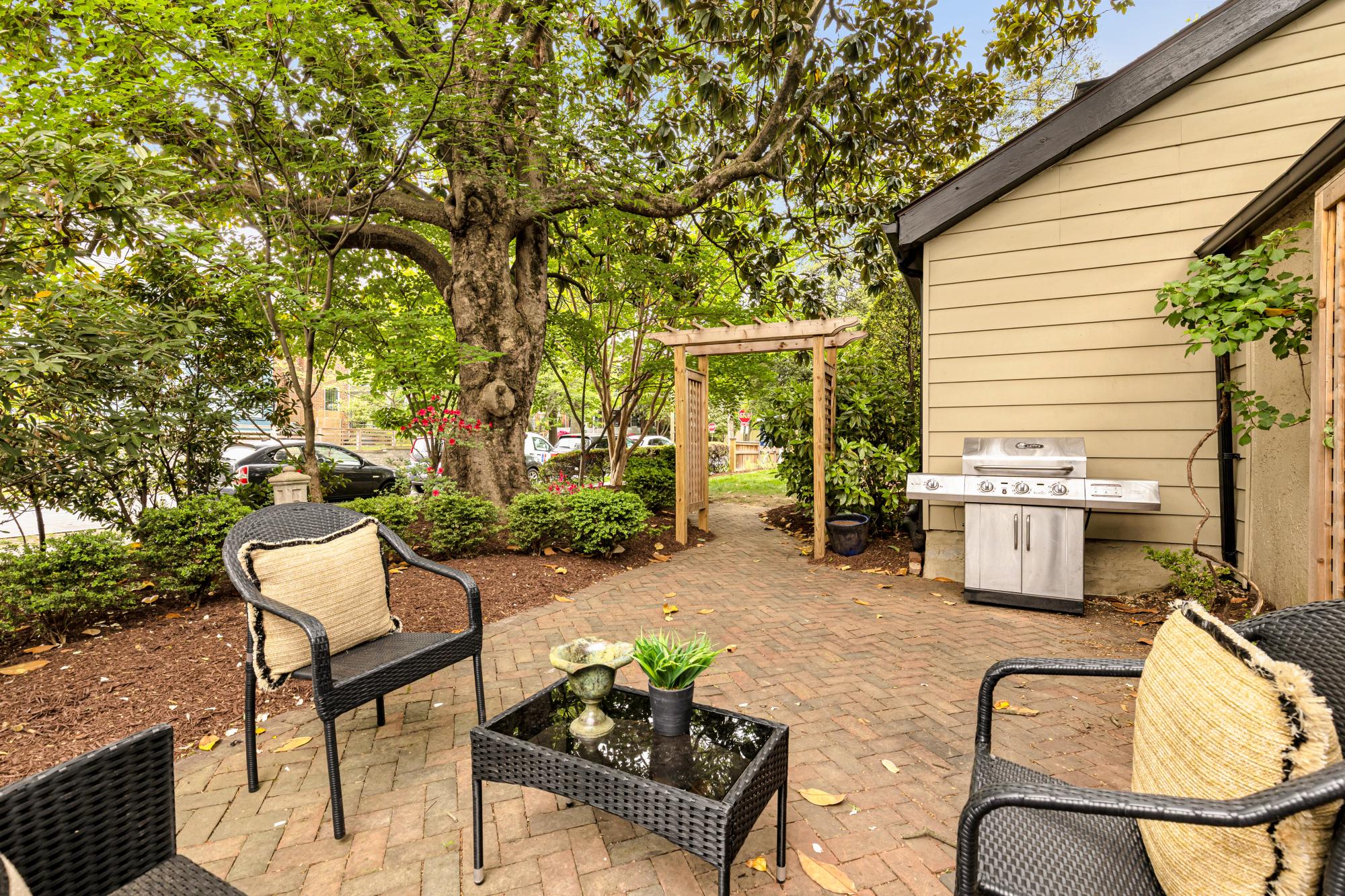  3737 Van Ness Street NW, Washington, DC, 20016 - 物件實景