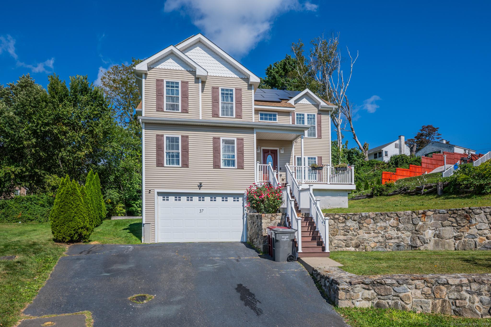 Naugatuck, Connecticut, 06770, United States, 4 Bedrooms Bedrooms, ,3 BathroomsBathrooms,Residential,For Sale,1937720