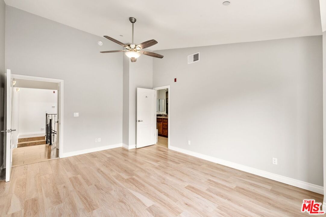 Agoura Hills, California, 91301, United States, 3 Bedrooms Bedrooms, ,3 BathroomsBathrooms,Residential,For Sale,1919478