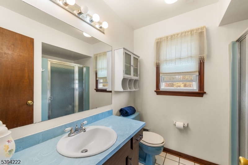 Readington Twp., New Jersey, 08889, United States, 4 Bedrooms Bedrooms, ,3 BathroomsBathrooms,Residential,For Sale,1989710