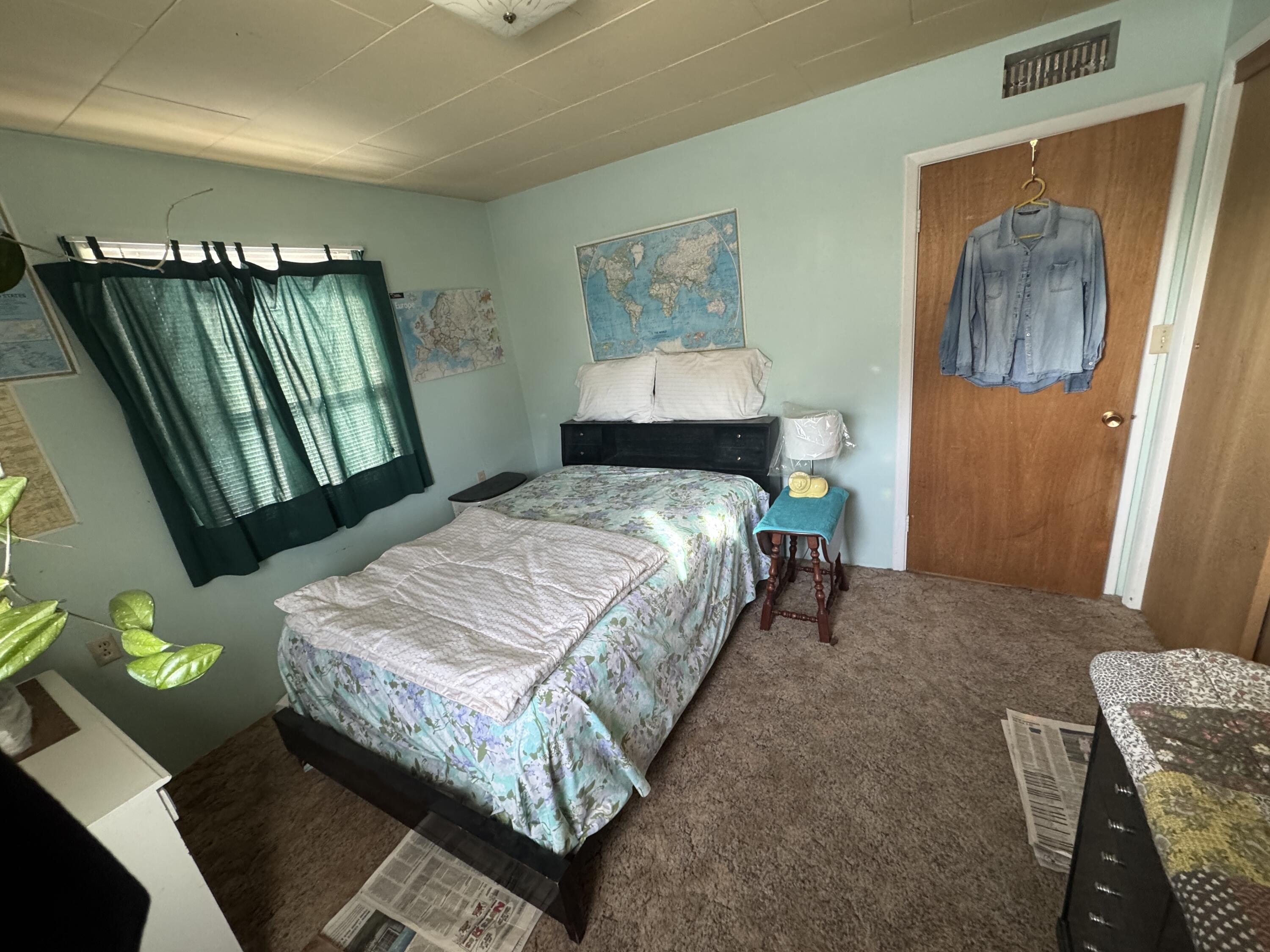 Redmond, Oregon, 97756, United States, 2 Bedrooms Bedrooms, ,1 BathroomBathrooms,Residential,For Sale,2008115