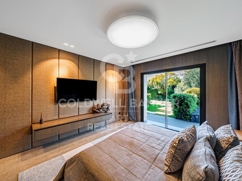 Marbella, Andalusia, ES, 10 Bedrooms Bedrooms, ,10 BathroomsBathrooms,Residential,For Sale,1874596