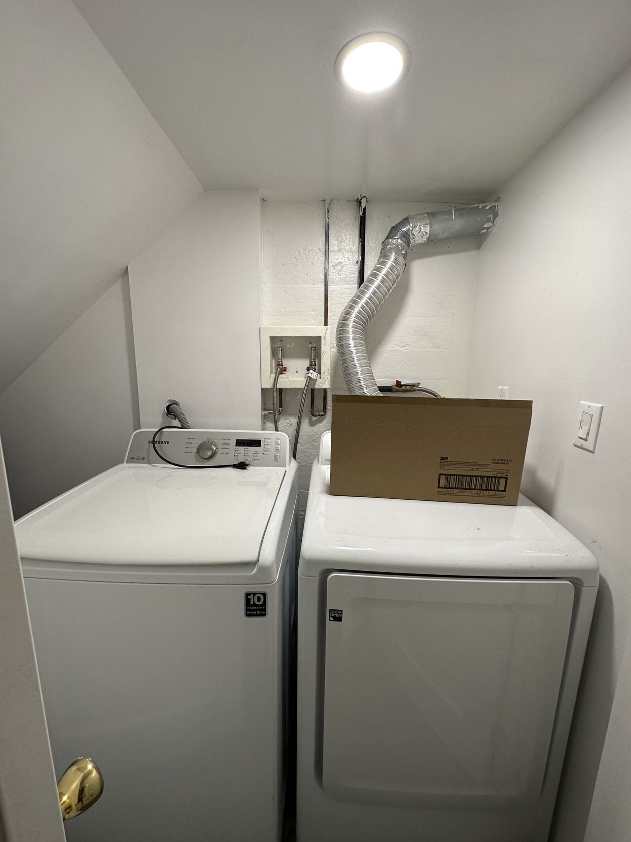 1106 bay ridge pkwy, Brooklyn, New York, 11228, United States, 5 Bedrooms Bedrooms, ,3 BathroomsBathrooms,Residential,For Sale,1106 bay ridge pkwy,1637051