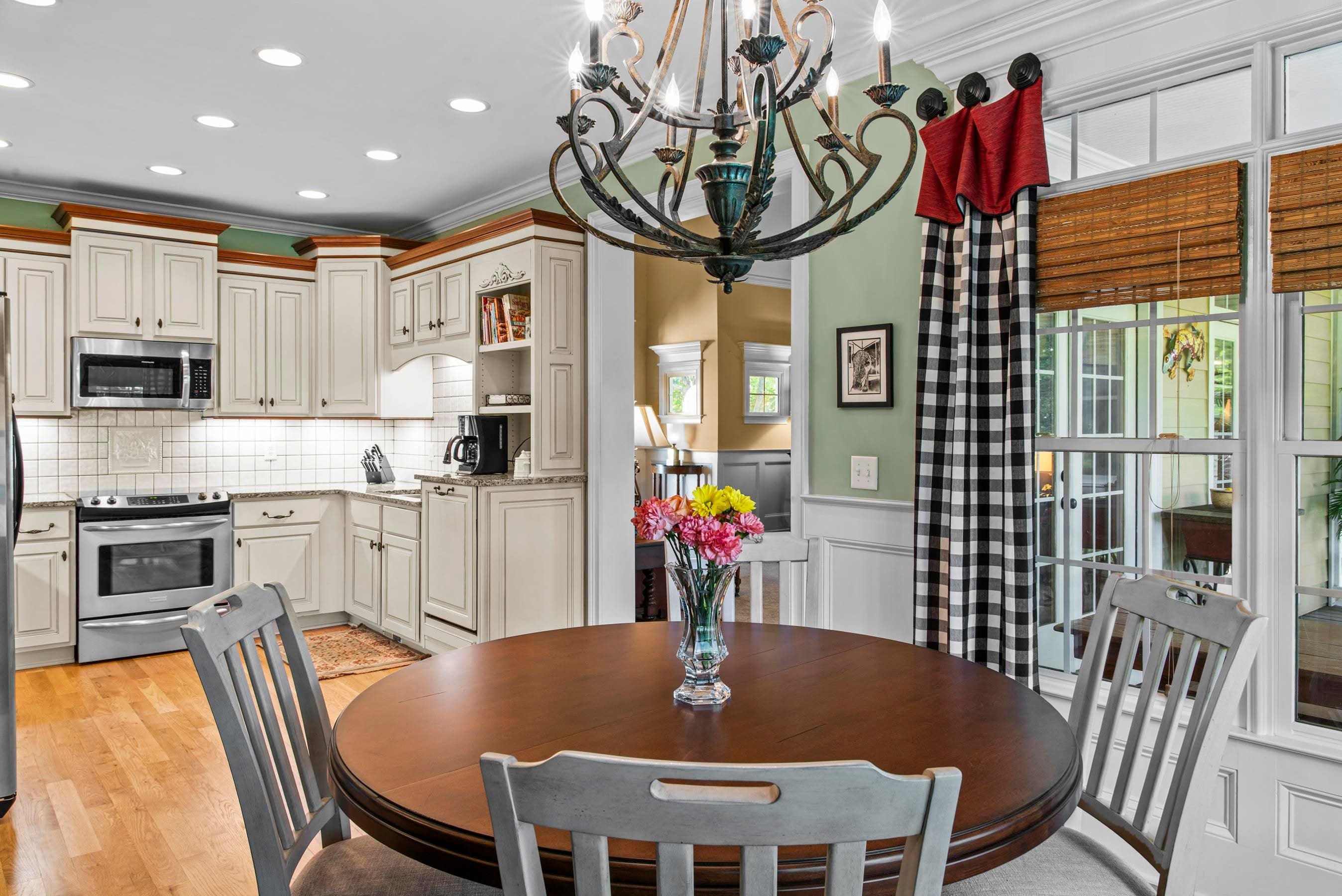 Greensboro, Georgia, 30642, United States, 4 Bedrooms Bedrooms, ,4 BathroomsBathrooms,Residential,For Sale,1941915