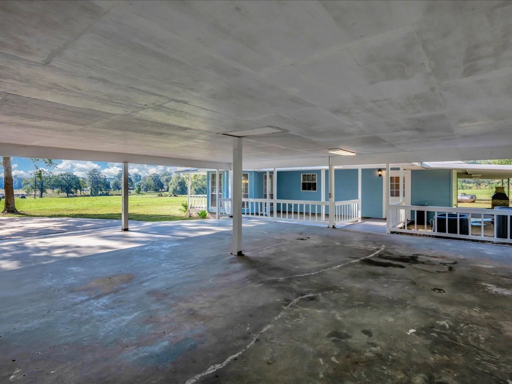 Huntington, Texas, 75949, United States, 4 Bedrooms Bedrooms, ,2 BathroomsBathrooms,Residential,For Sale,1975169