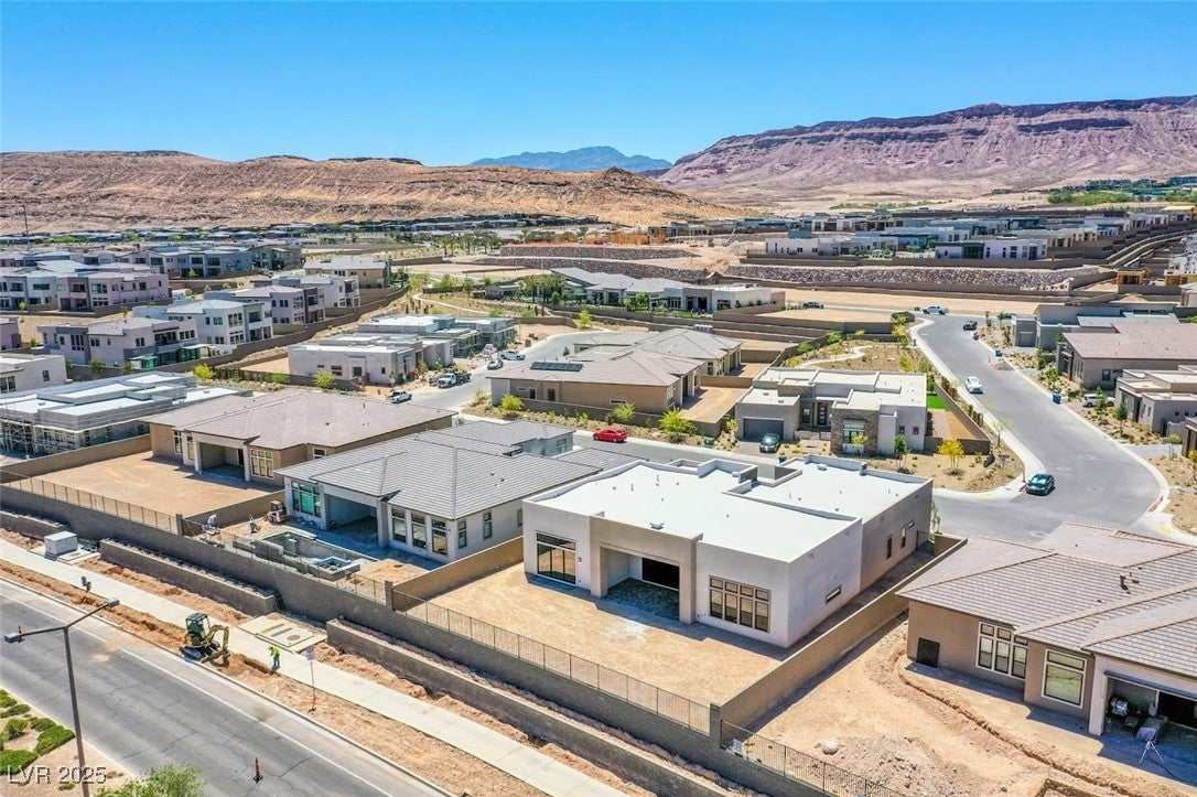 Las Vegas, Nevada, 89135, United States, 4 Bedrooms Bedrooms, ,4 BathroomsBathrooms,Residential,For Sale,1943877