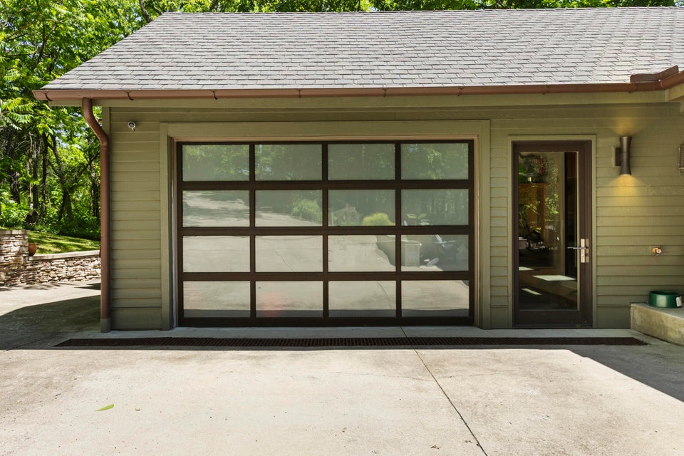 Lexington, Kentucky, 40515, United States, 4 Bedrooms Bedrooms, ,5 BathroomsBathrooms,Residential,For Sale,2049186
