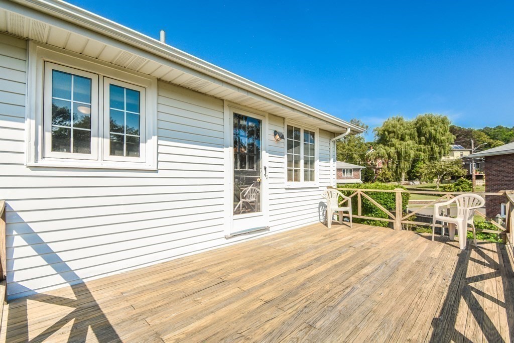 Nahant, Massachusetts, 01908, United States, 4 Bedrooms Bedrooms, ,3 BathroomsBathrooms,Residential,For Sale,1943119