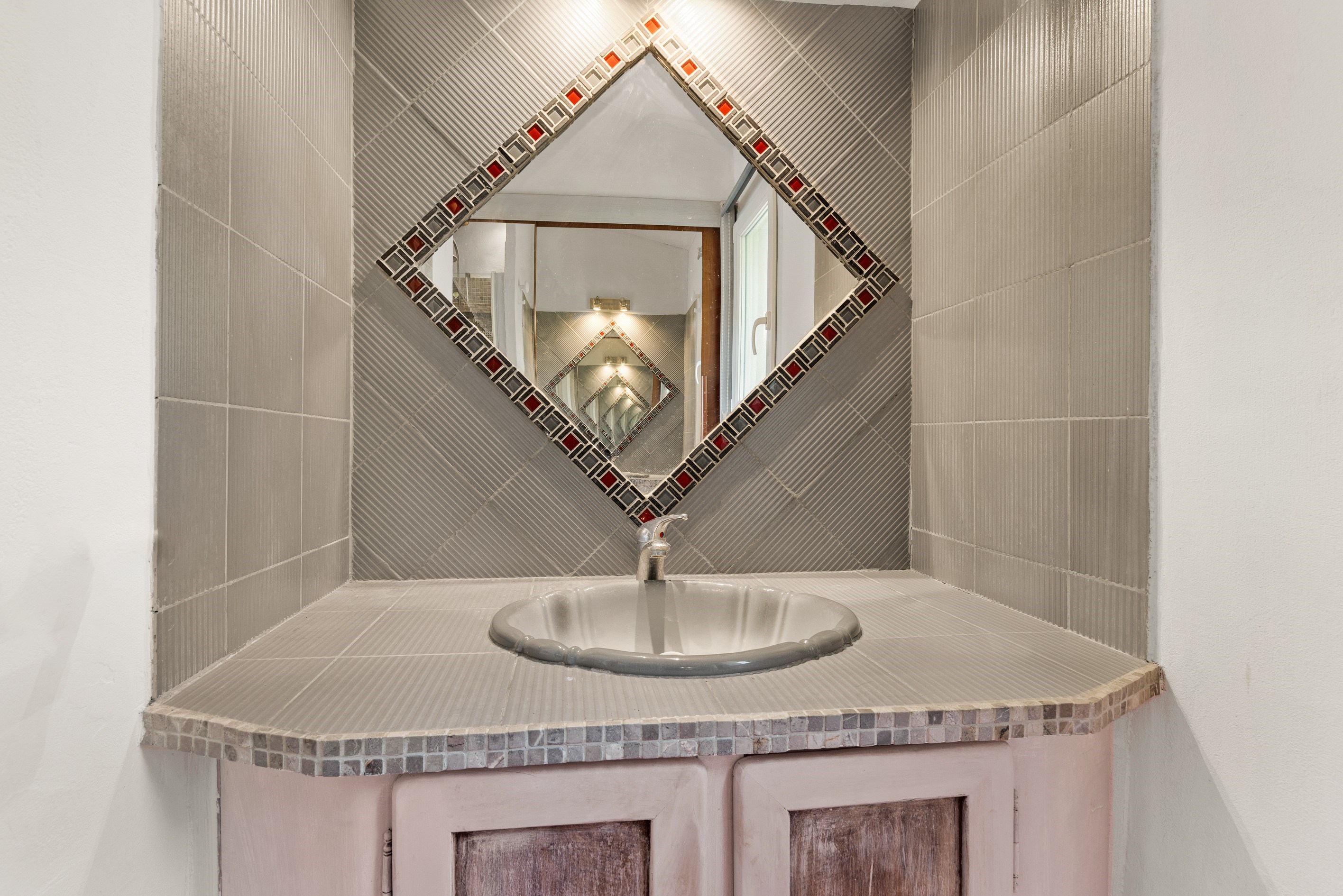  Beautiful Provençal Villa in a Private and Confidential Estate in Biot - 物件實景