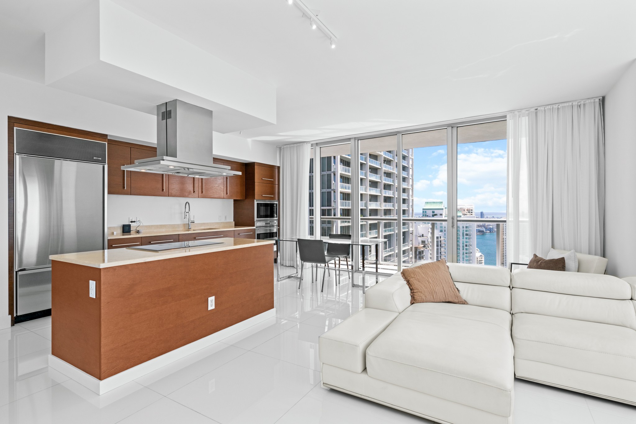 485 Brickell Ave, Miami, FL, 33131 - 物件實景