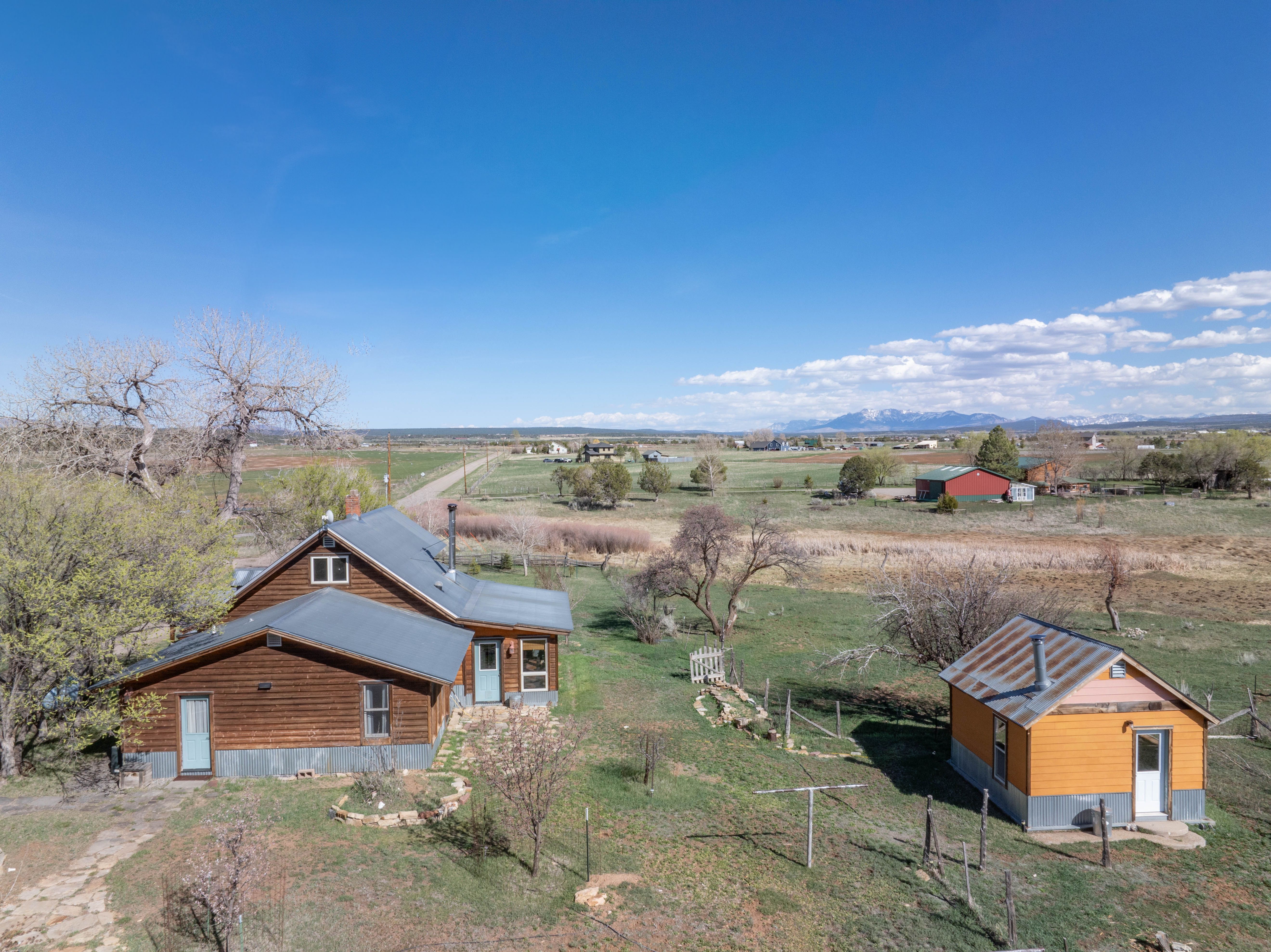  Beautiful Home in Norwood with 80 Acres - 物件實景