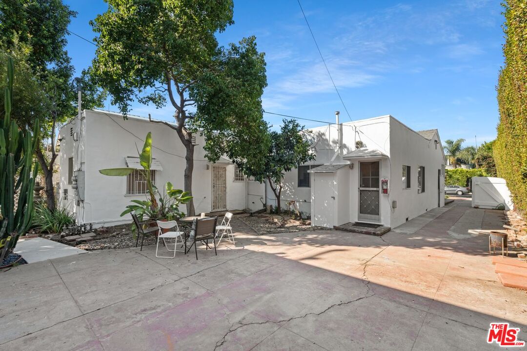 West Hollywood, California, 90046, United States, 4 Bedrooms Bedrooms, ,4 BathroomsBathrooms,Residential,For Sale,1840253