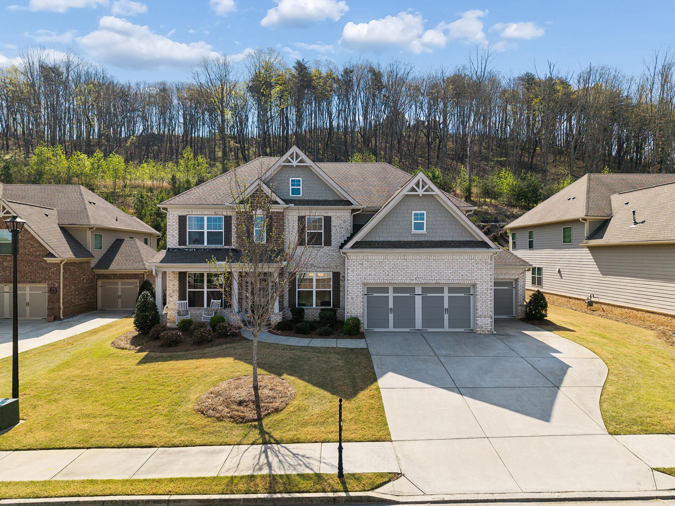  Bright and Beautiful Craftsman Traditional in Cumming - 物件實景