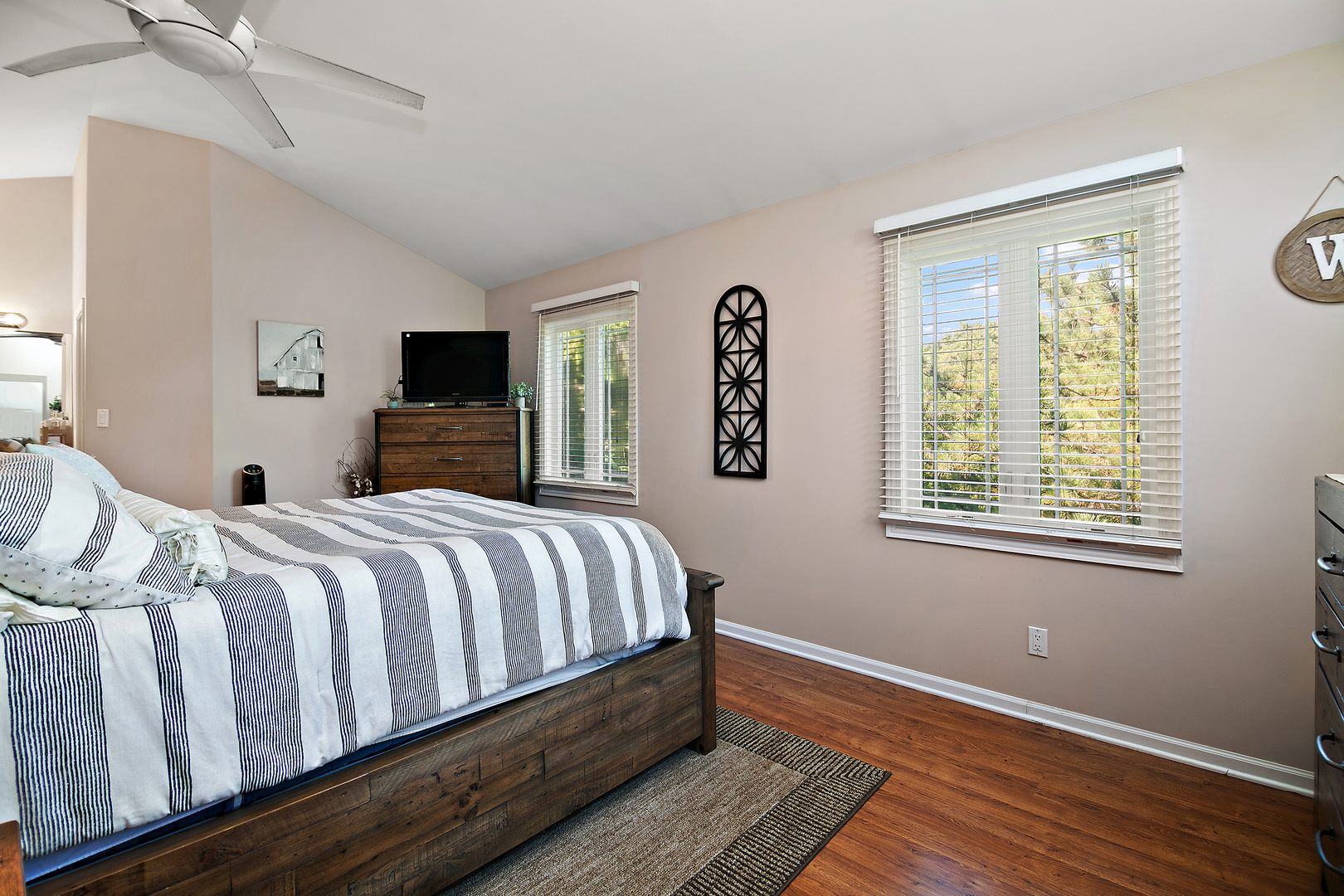 Manhattan, Illinois, 60442, United States, 3 Bedrooms Bedrooms, ,3 BathroomsBathrooms,Residential,For Sale,1939587