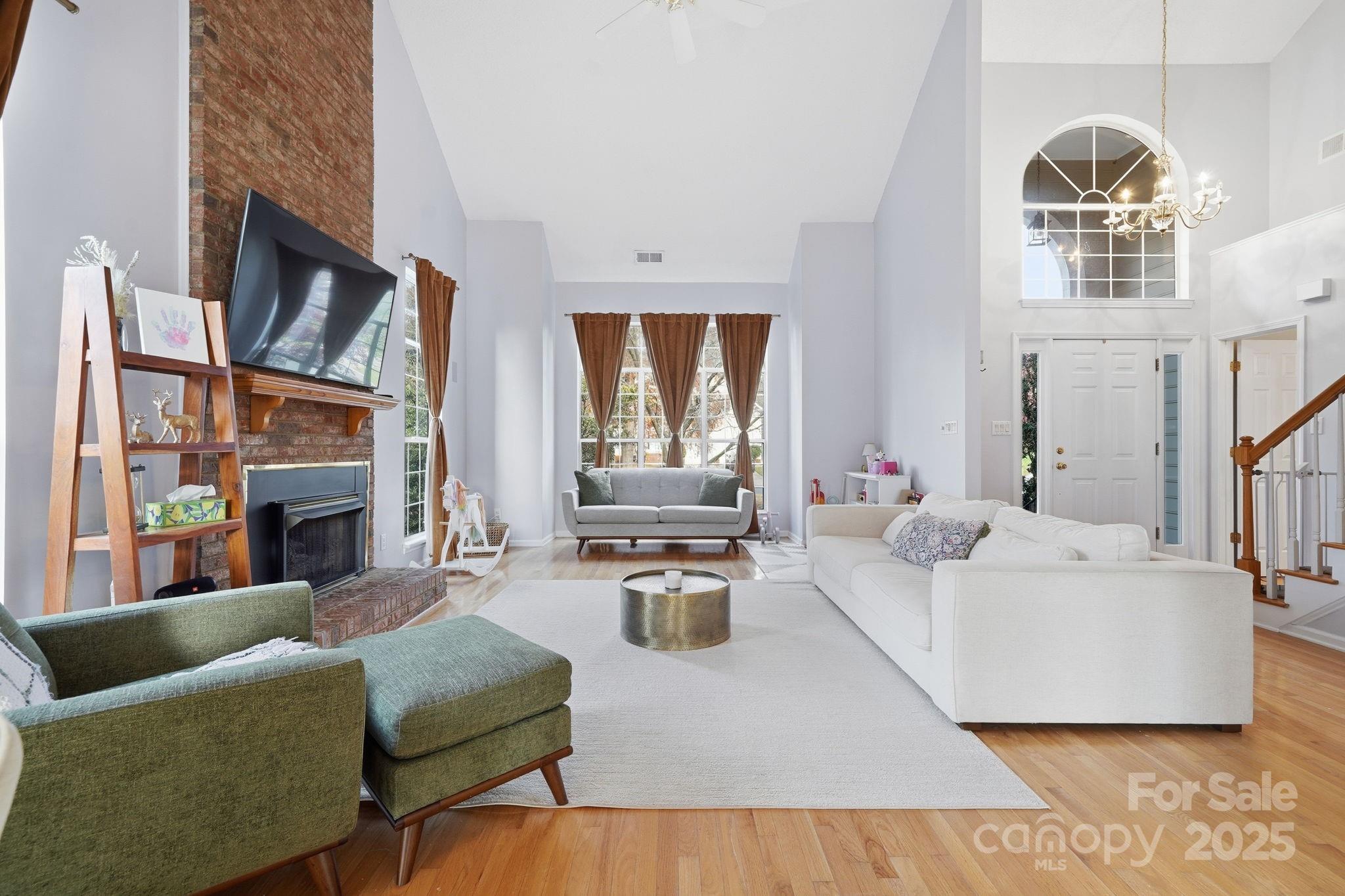 Charlotte, North Carolina, 28210, United States, 4 Bedrooms Bedrooms, ,3 BathroomsBathrooms,Residential,For Sale,2002030