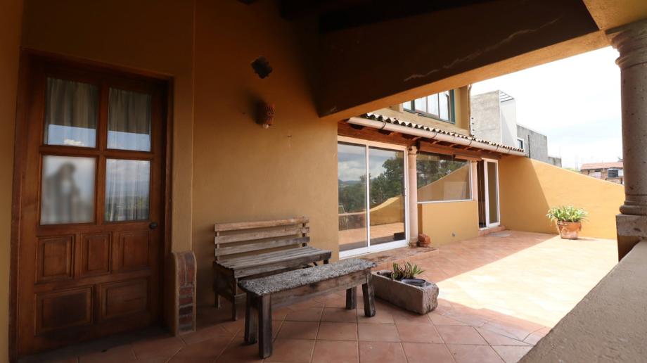 Pátzcuaro, Michoacán de Ocampo, 61608, Mexico, 4 Bedrooms Bedrooms, ,3 BathroomsBathrooms,Residential,For Sale,1917214