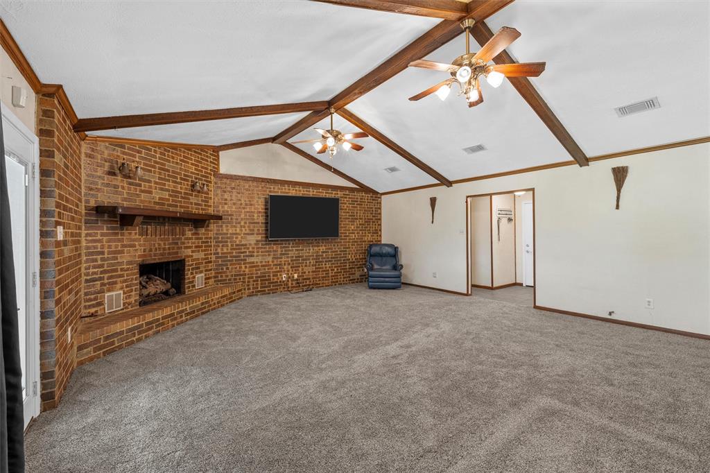 Mexia, Texas, 76667, United States, 3 Bedrooms Bedrooms, ,2 BathroomsBathrooms,Residential,For Sale,1770816