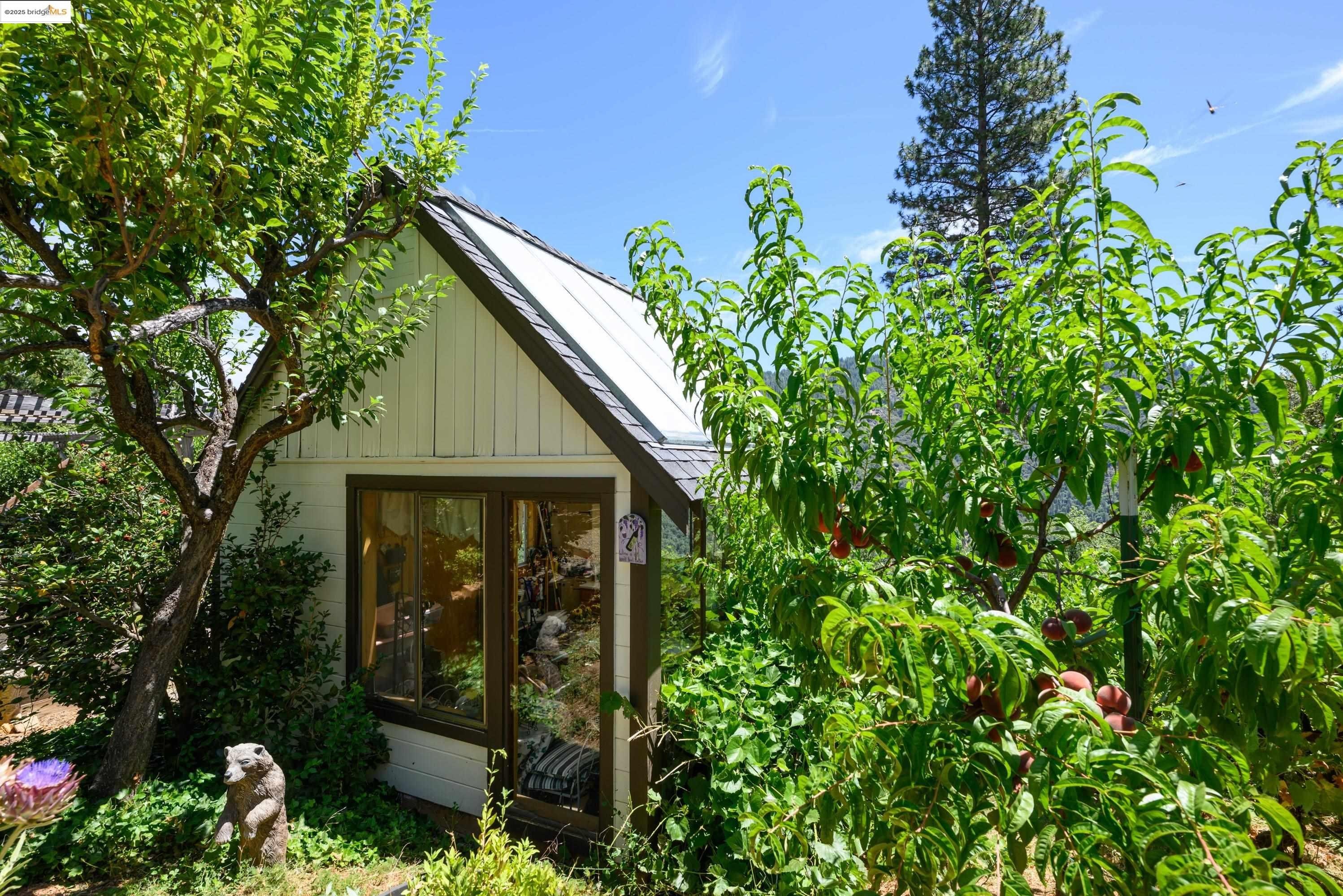 Twain Harte, California, 95383, United States, 3 Bedrooms Bedrooms, ,5 BathroomsBathrooms,Residential,For Sale,1900686