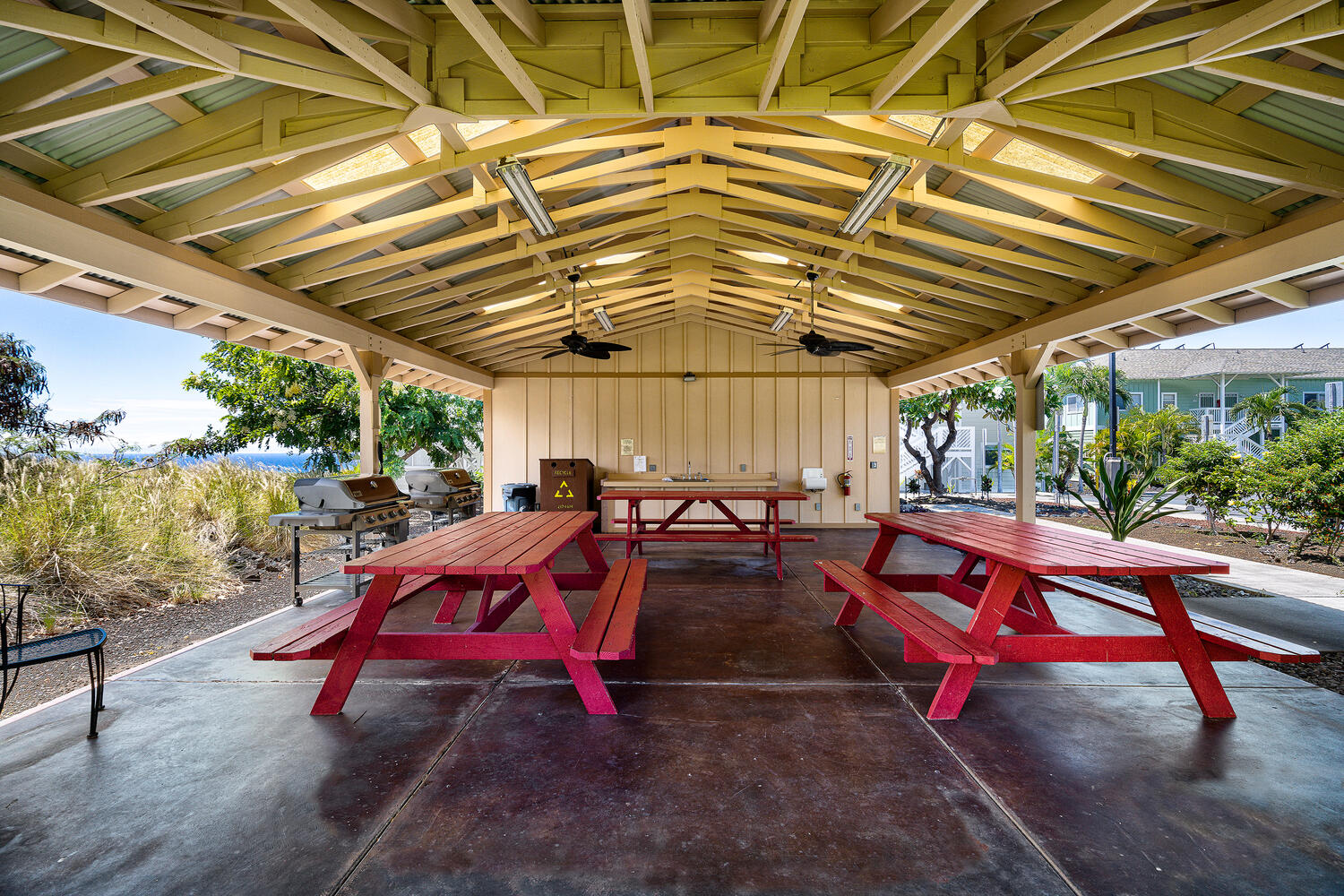 Kailua-Kona, Hawaii, 96740, United States, 2 Bedrooms Bedrooms, ,2 BathroomsBathrooms,Residential,For Sale,1896960