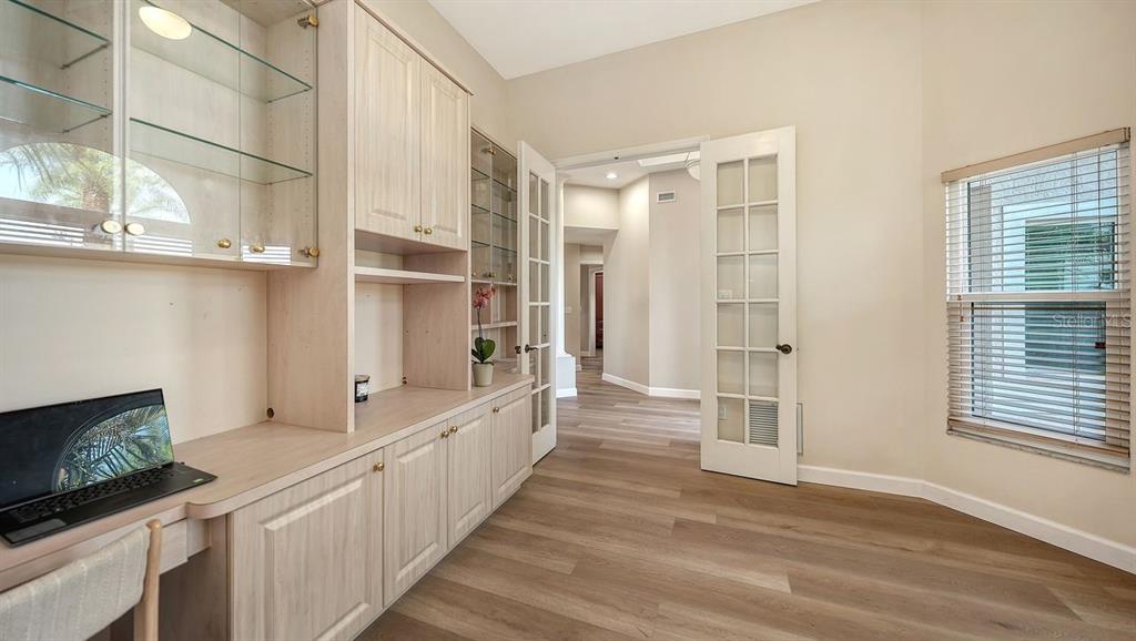 Sarasota, Florida, 34238, United States, 2 Bedrooms Bedrooms, ,2 BathroomsBathrooms,Residential,For Sale,1989499