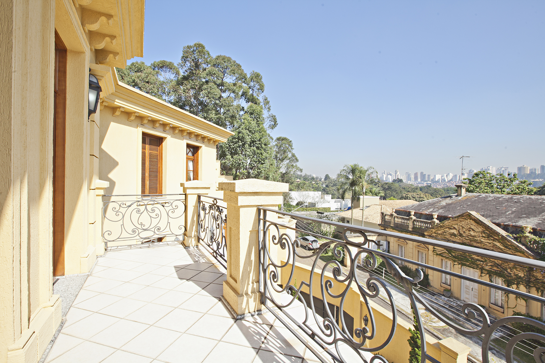  Spacious house with library - 物件實景