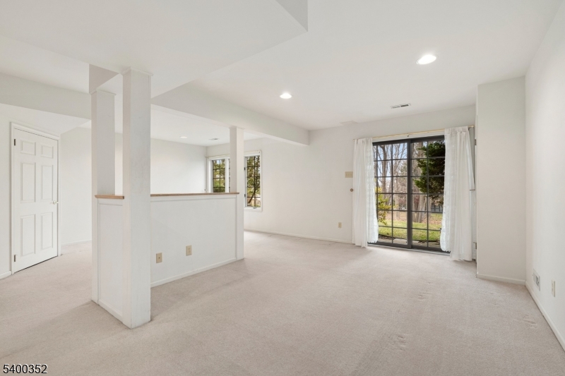 Lambertville City, New Jersey, 08530, United States, 3 Bedrooms Bedrooms, ,3 BathroomsBathrooms,Residential,For Sale,2002902