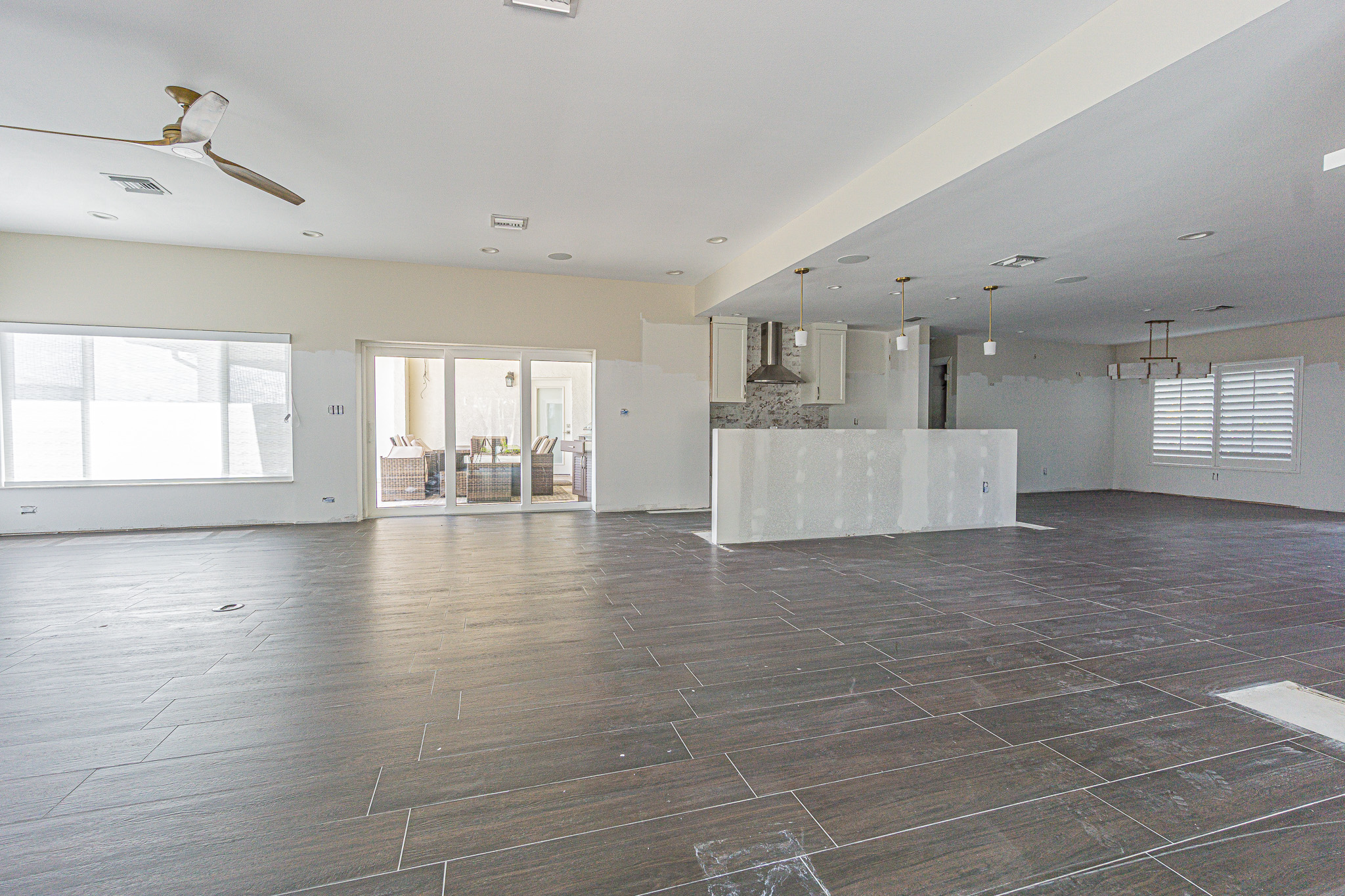 St. Petersburg, Florida, 33704, United States, 4 Bedrooms Bedrooms, ,3 BathroomsBathrooms,Residential,For Sale,1979413