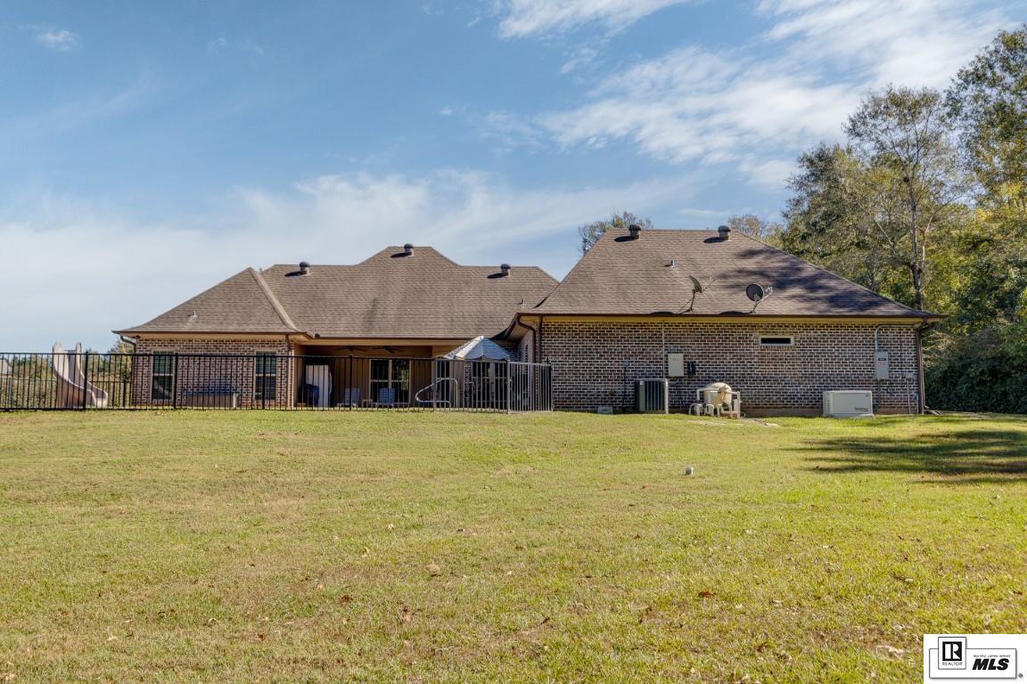 Calhoun, Louisiana, 71225, United States, 3 Bedrooms Bedrooms, ,3 BathroomsBathrooms,Residential,For Sale,1987817