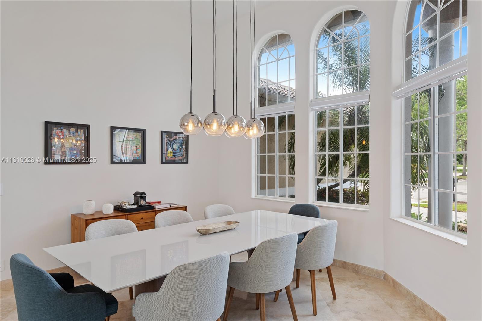 Weston, Florida, 33327, United States, 5 Bedrooms Bedrooms, ,5 BathroomsBathrooms,Residential,For Sale,1837536