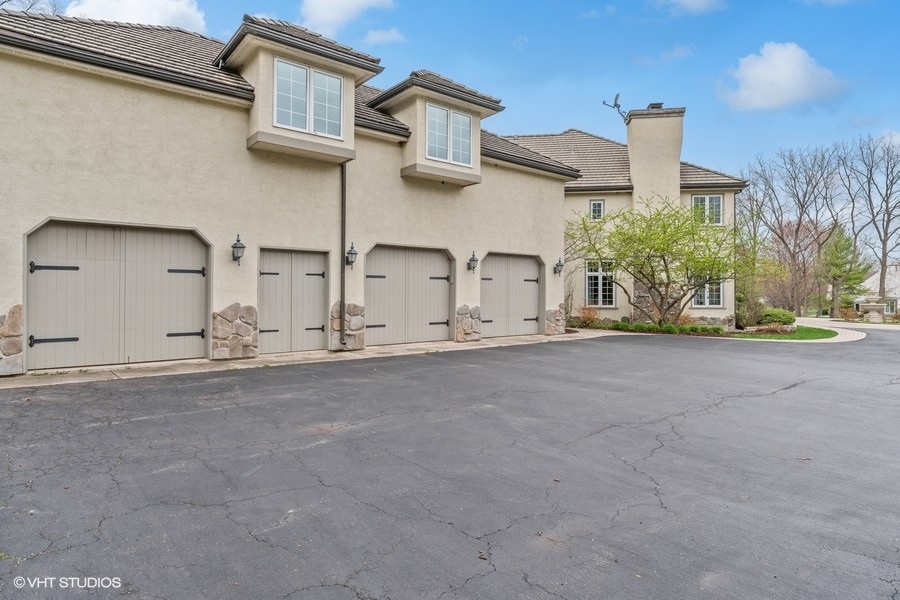 Wayne, Illinois, 60184, United States, 5 Bedrooms Bedrooms, ,7 BathroomsBathrooms,Residential,For Sale,2006495