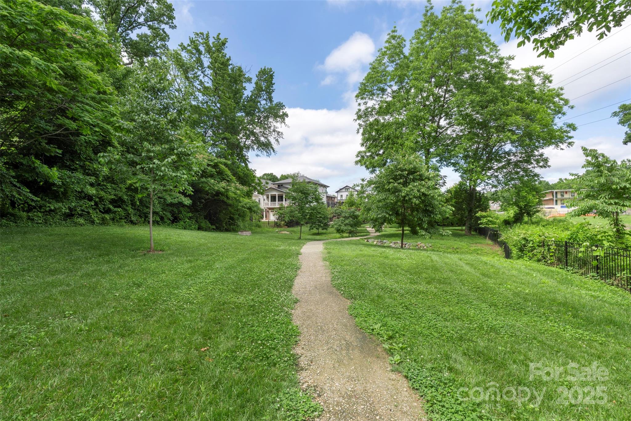 Charlotte, North Carolina, 28205, United States, 3 Bedrooms Bedrooms, ,3 BathroomsBathrooms,Residential,For Sale,1837660