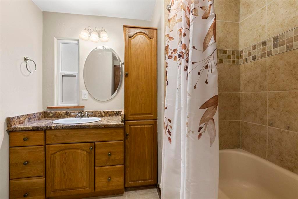 Durango, Colorado, 81303, United States, 4 Bedrooms Bedrooms, ,3 BathroomsBathrooms,Residential,For Sale,1947103