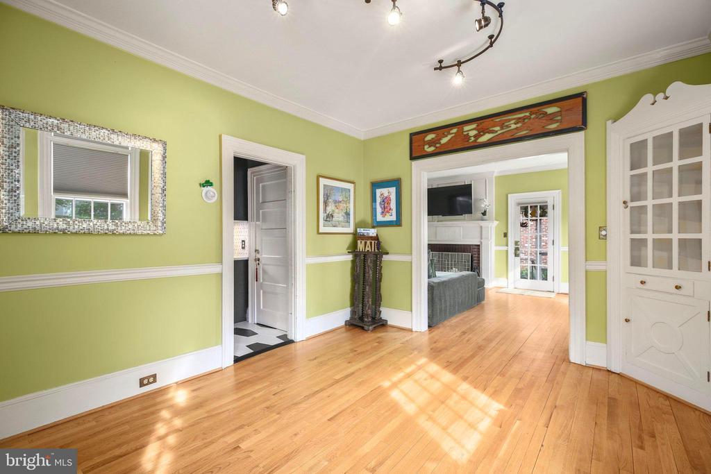 Fredericksburg, Virginia, 22401, United States, 4 Bedrooms Bedrooms, ,2 BathroomsBathrooms,Residential,For Sale,1826966