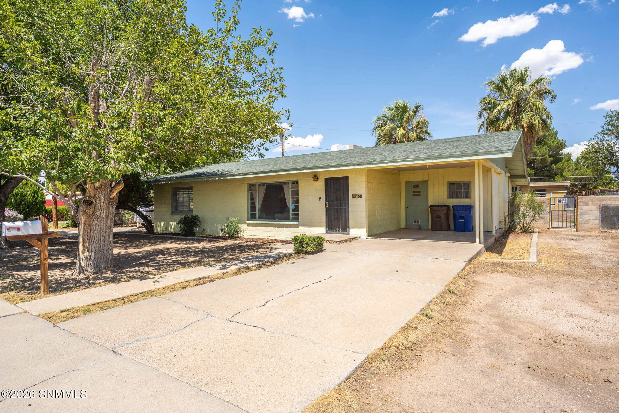 Roberts Dr, Las Cruces, NM 88005