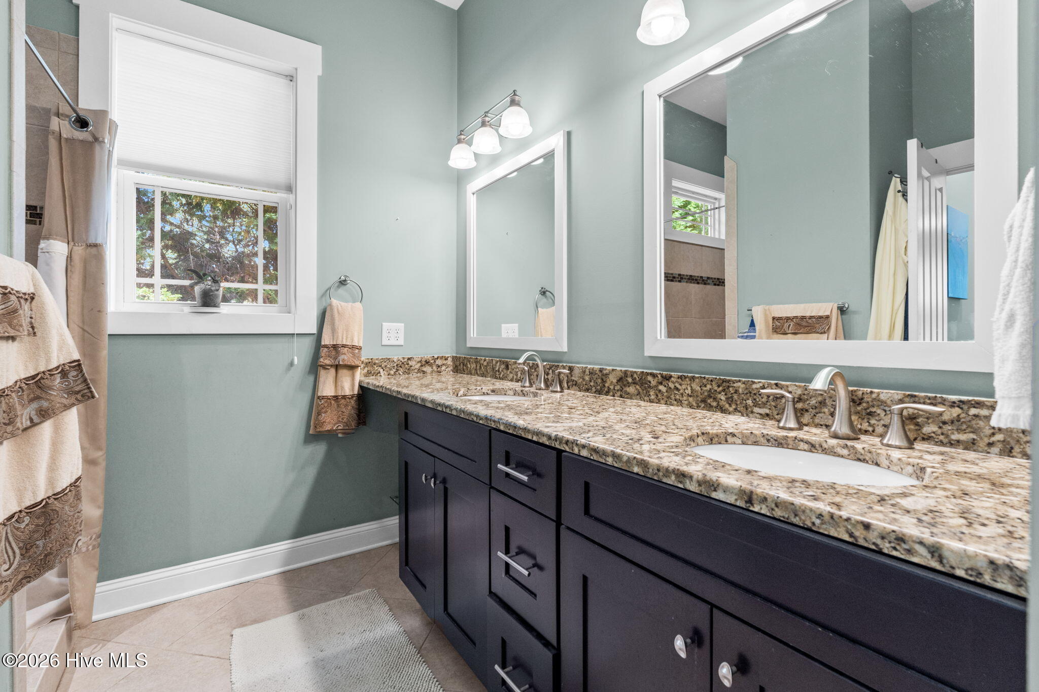 Southport, North Carolina, 28461, United States, 3 Bedrooms Bedrooms, ,2 BathroomsBathrooms,Residential,For Sale,2049453