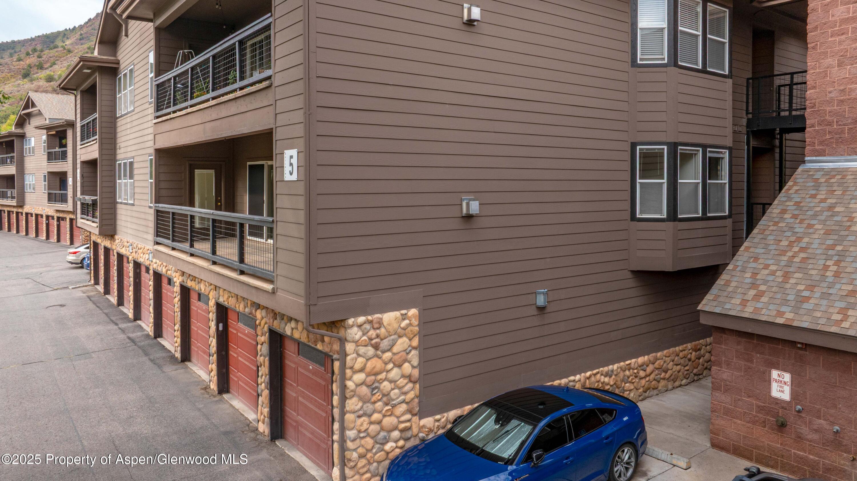Glenwood Springs, Colorado, 81601, United States, 3 Bedrooms Bedrooms, ,2 BathroomsBathrooms,Residential,For Sale,1795140