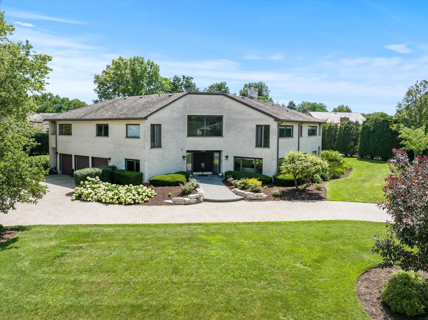 Oak Brook, Illinois, 60523, United States, 5 Bedrooms Bedrooms, ,6 BathroomsBathrooms,Residential,For Sale,1903537