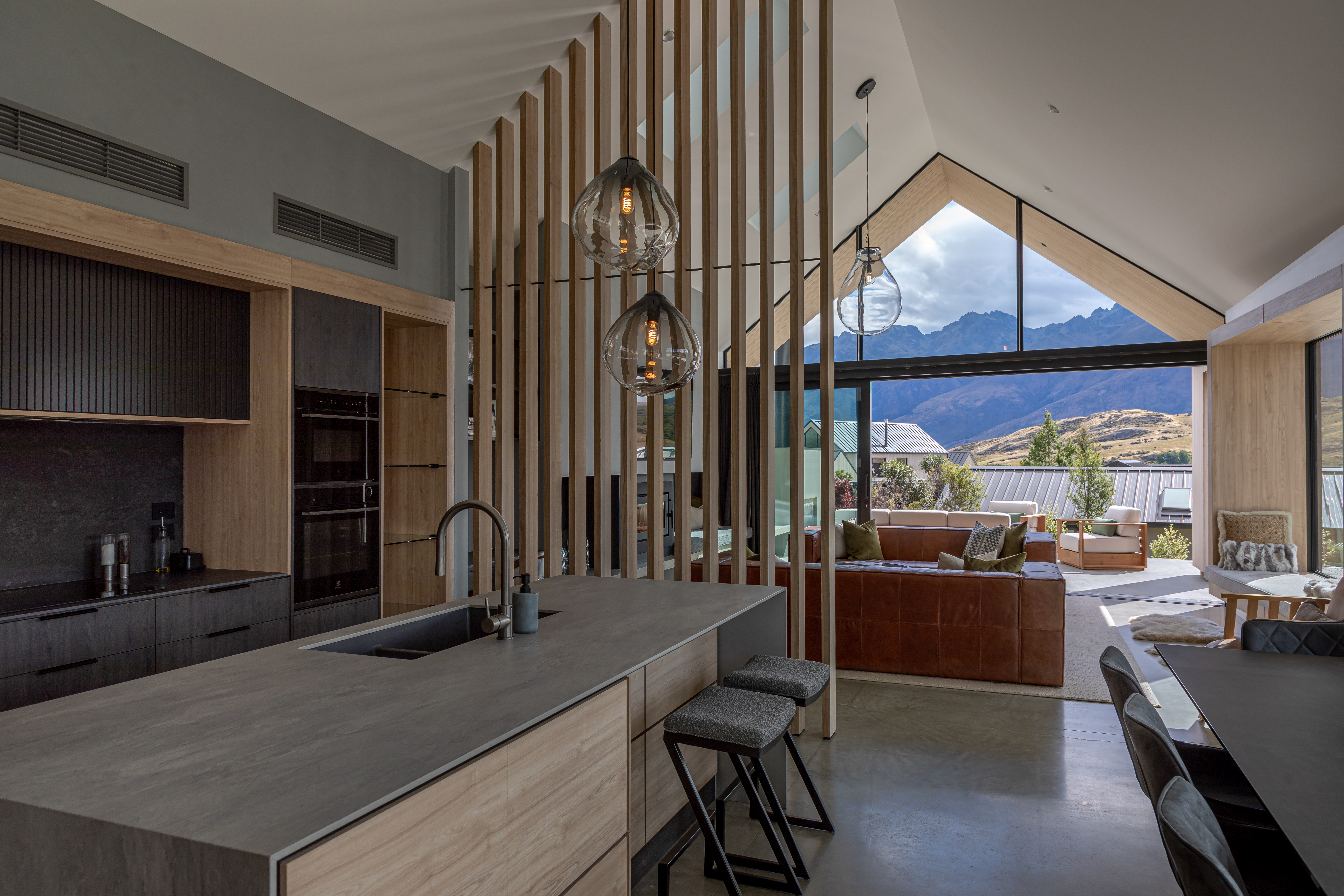  Architecturally Designed Mountain Home - 物件實景