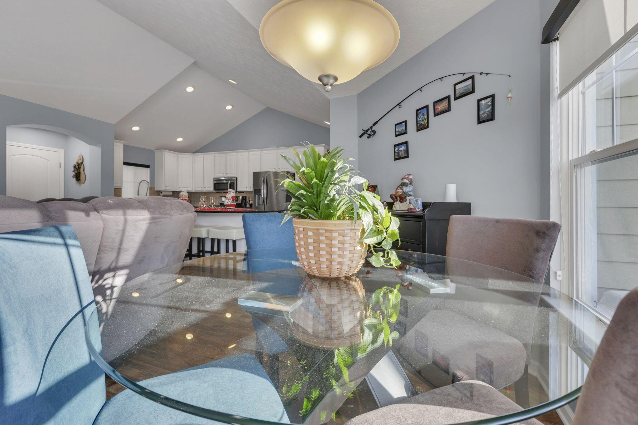 Hebron, Ohio, 43025, United States, 2 Bedrooms Bedrooms, ,2 BathroomsBathrooms,Residential,For Sale,2006107