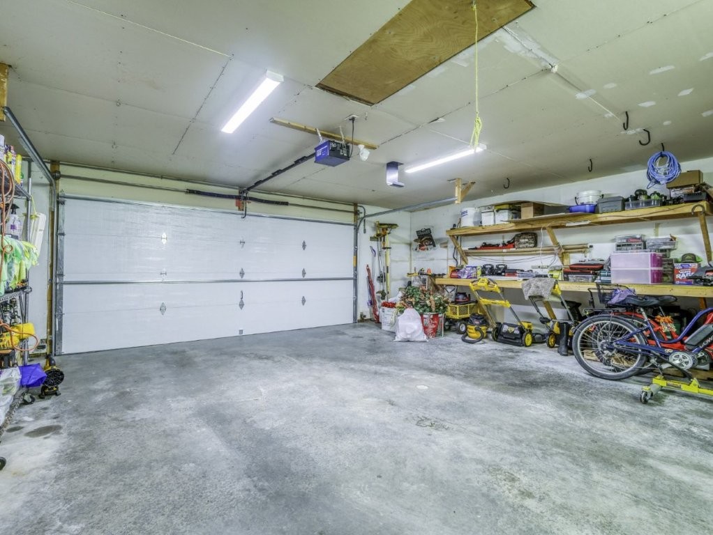 Bemidji, Minnesota, 56601, United States, 6 Bedrooms Bedrooms, ,2 BathroomsBathrooms,Residential,For Sale,2000102