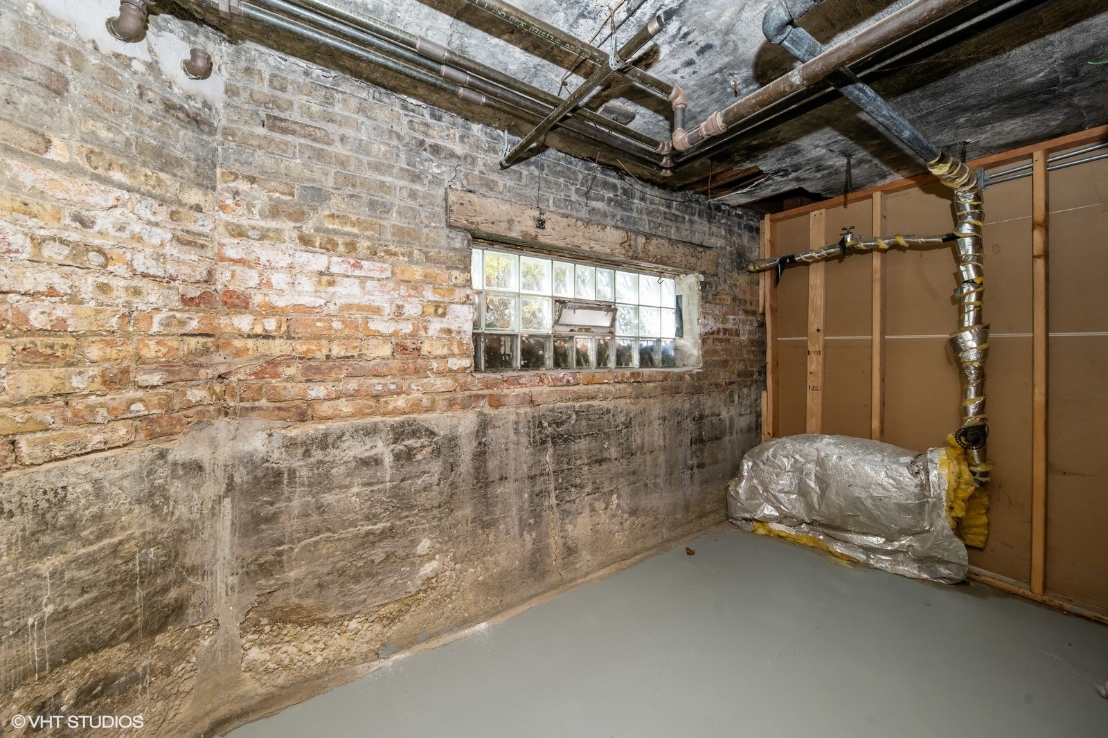 Chicago, Illinois, 60649, United States, 10 Bedrooms Bedrooms, ,Residential,For Sale,1926299