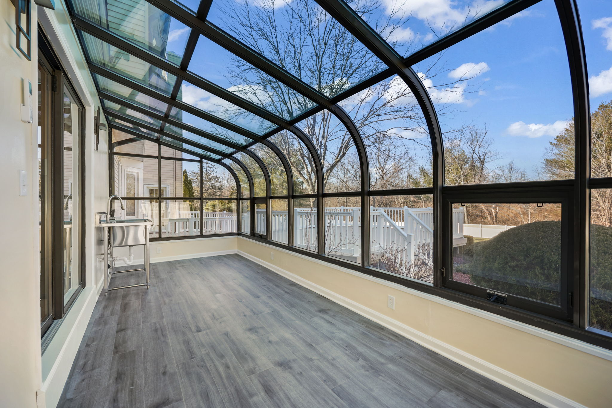  27 Meadow Lane - 物件實景