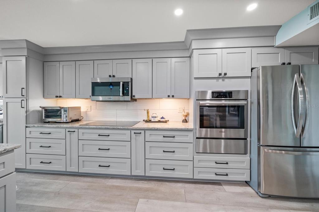 Clearwater Beach, Florida, 33767, United States, 3 Bedrooms Bedrooms, ,3 BathroomsBathrooms,Residential,For Sale,1988337