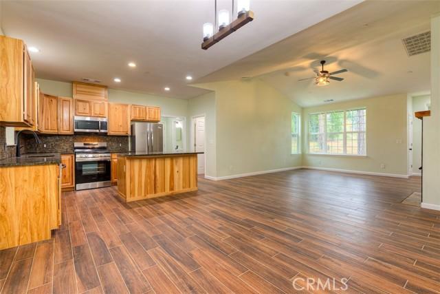 Oroville, California, 95965, United States, 3 Bedrooms Bedrooms, ,3 BathroomsBathrooms,Residential,For Sale,1996477