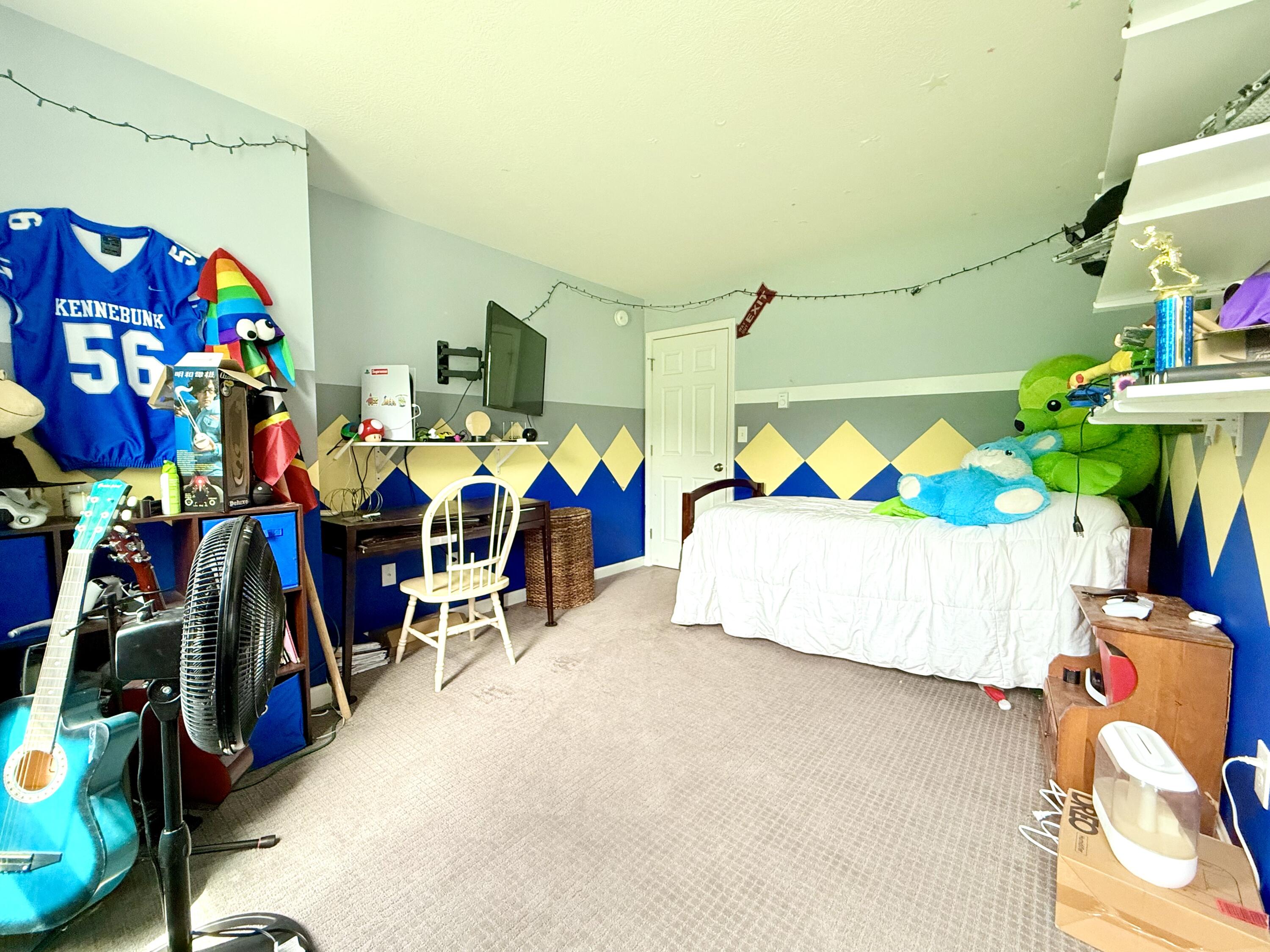 Kennebunk, Maine, 04043, United States, 3 Bedrooms Bedrooms, ,2 BathroomsBathrooms,Residential,For Sale,1897189